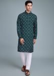 Men Off White Printed Readymade Kurta Pajama